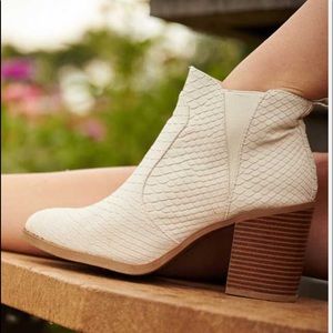 Faux Snake Skin Ankle Booties
